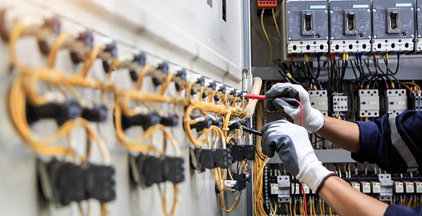 Professional Electrician technician working in Glouster, OH
